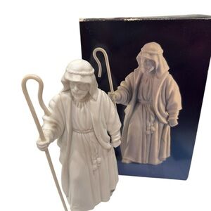 Avon Nativity Collectible The Shepherd Porcelain Figurine Vintage 1983 VTG